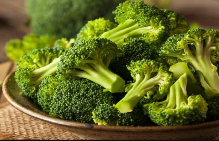 Broccoli Benefits: ब्रोकली खाने के हैं अनेक फायदे, इन जानलेवा बीमारियों से चुटकियों में मिलती है छुटकारा