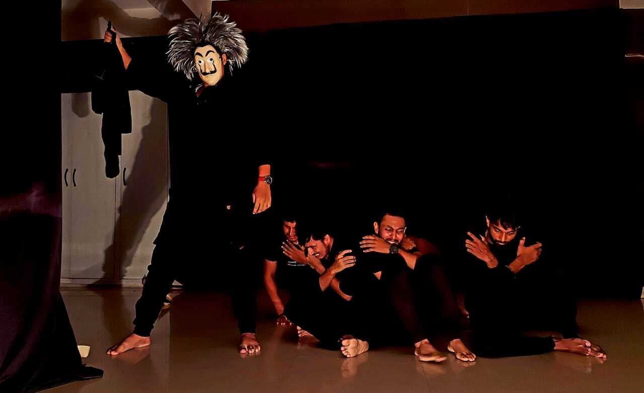 किसानों की पीड़ा को बयां कर गये कलाकार, इप्टा ने किया उम्मीद का पहिया नाटक का मंचन