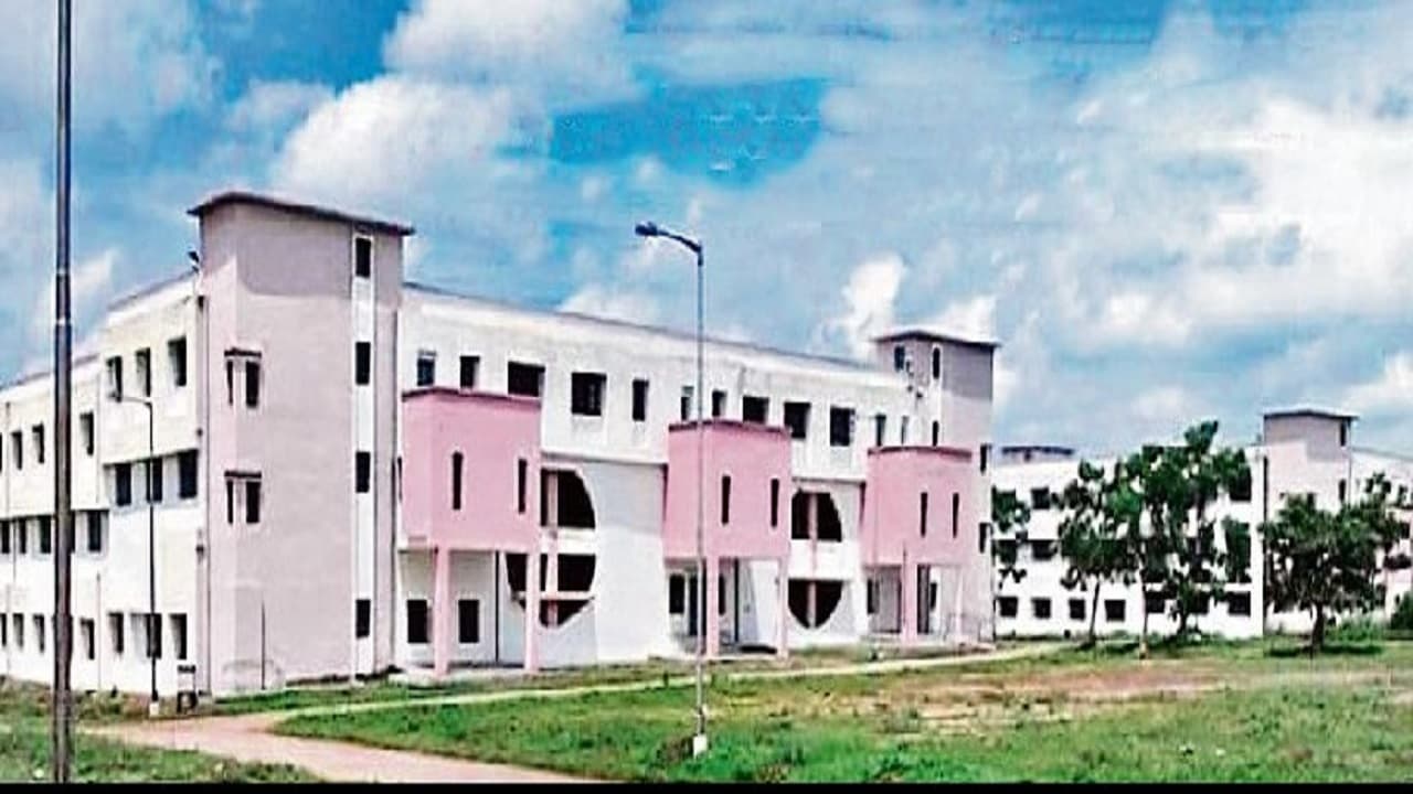 बिहार सरकार की बड़ी पहल हुई कामयाब, 2023 के अंत तक सभी इंजीनियरिंग कॉलेजों का होगा अपना भवन, सुधरेगी रैंकिंग