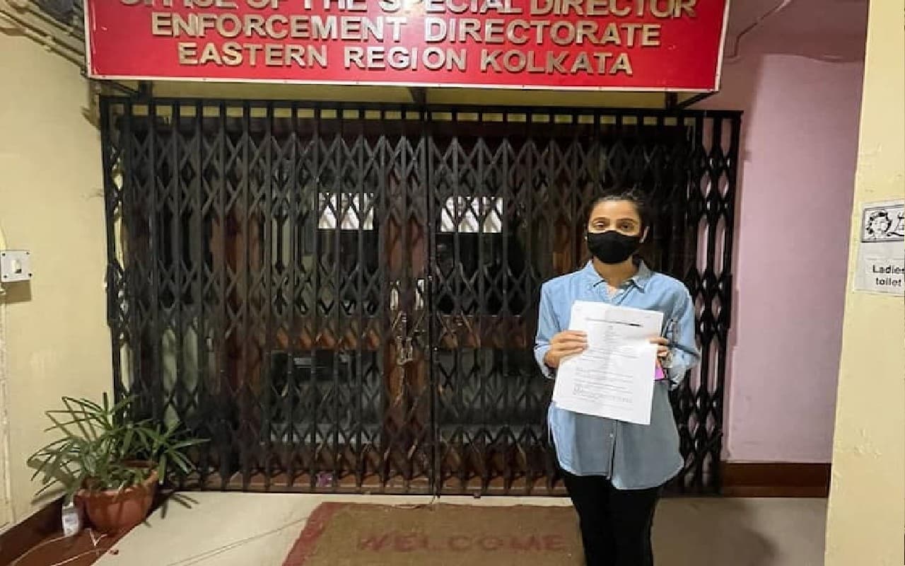 बैंकाक जाने से रोका तो हाईकोर्ट पहुंचीं अभिषेक बनर्जी की साली मेनका, ईडी की पूछताछ के बीच याचिका दायर