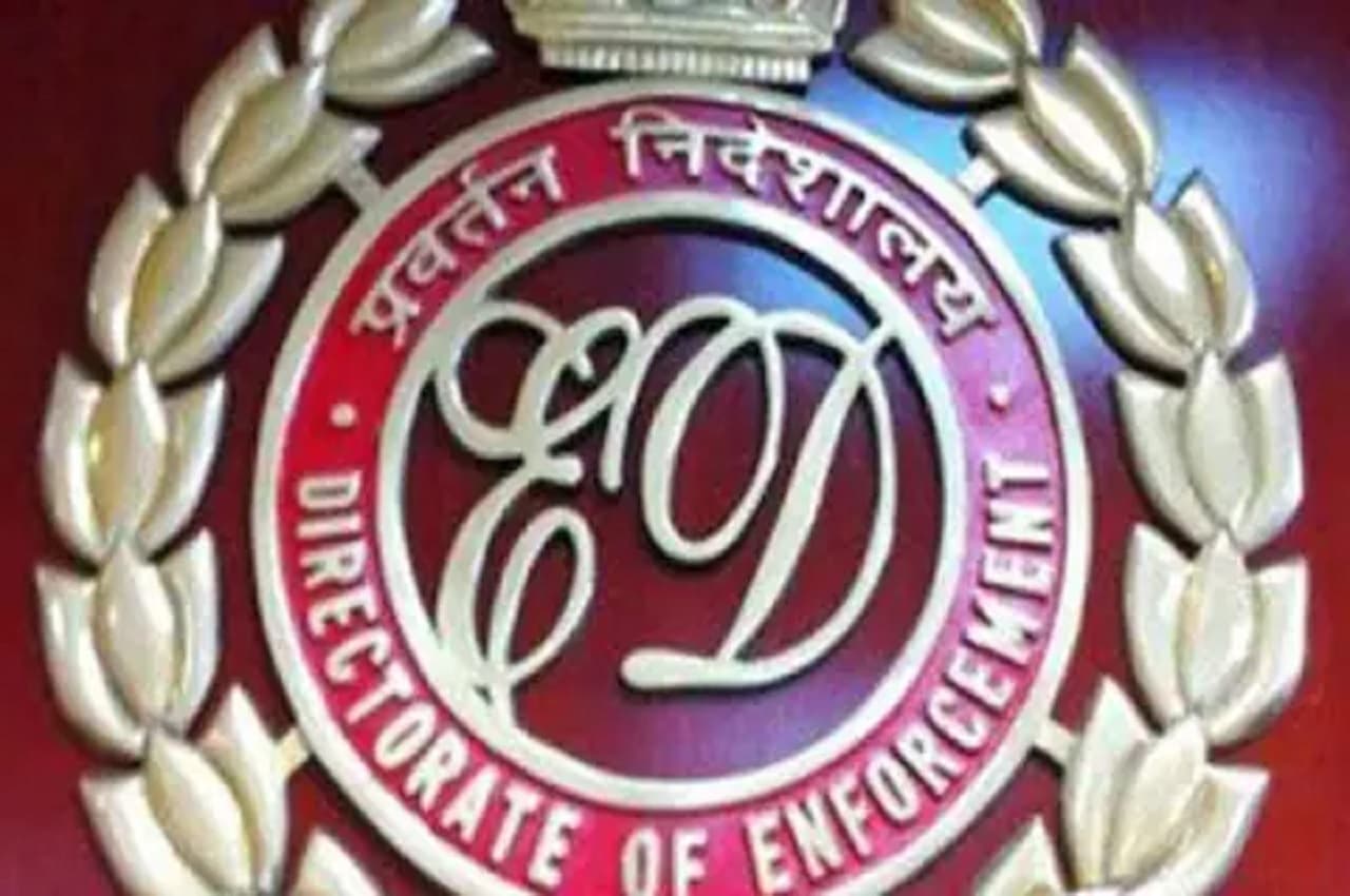 झारखंड की IAS पूजा सिंघल के करीबी बिल्डर के ठिकानों पर कोलकाता में ED की छापेमारी