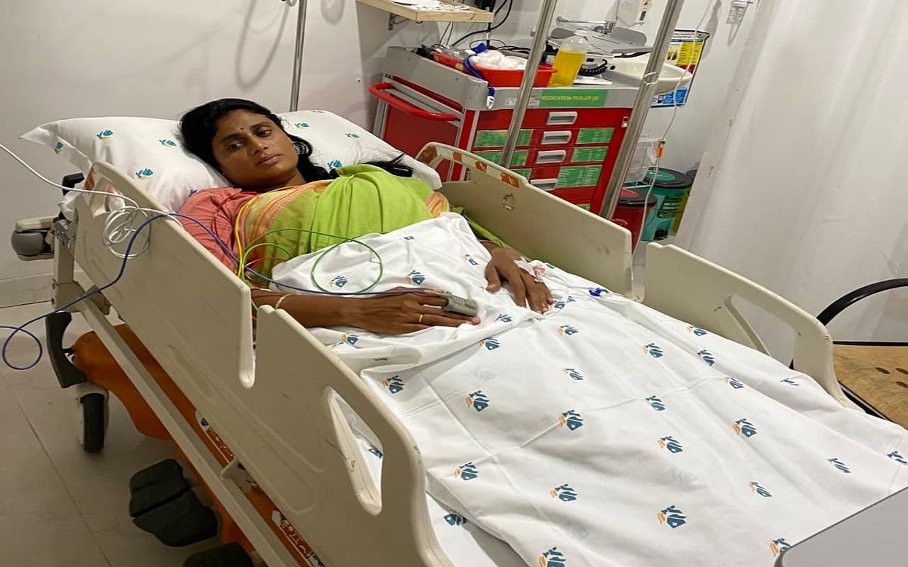 Telangana: भूख हड़ताल पर गयी तेलंगाना के वाईएसआरटीपी प्रमुख वाईएस शर्मिला अस्पताल में भर्ती