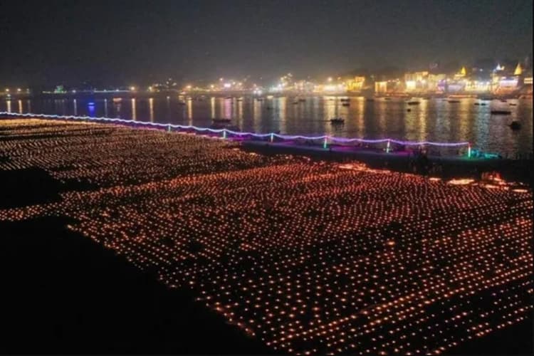प्रयागराज: देव दीपावली पर 4 लाख दीपों से जगमग होगी संगम नगरी, शहर के चौराहे भी होंगे गुलजार