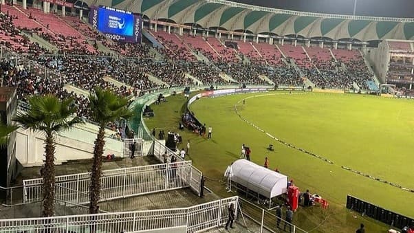 Aaj ka live match kaise dekhe Free: टिकट नहीं मिलने पर फ्री में देखें India vs England लाइव मैच, करें ये काम