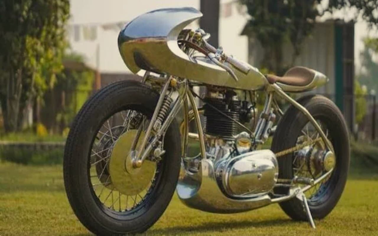 क्या आपने देखी Royal Enfield की बेहद ही खूबसूरती से मॉडिफाई की गयी Electra 350? अगर नहीं तो यहां देखें क्या आपने देखी Royal Enfield की बेहद ही खूबसूरती से मॉडिफाई की गयी Electra 350? अगर नहीं तो यहां देखें