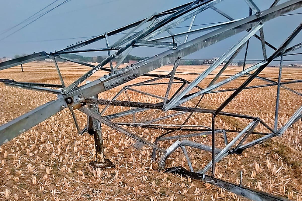 रांची में कई जगह चली आंधी, कांके-हटिया ग्रिड को जोड़नेवाले चार टावर ध्वस्त, विभिन्न इलाकों में बिजली संकट