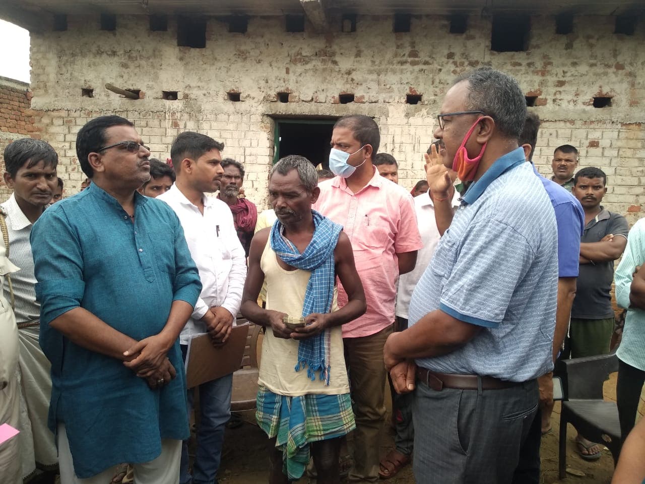 झारखंड के चतरा में हाथियों ने महिला को कुचल कर मार डाला, एक अन्य महिला घायल