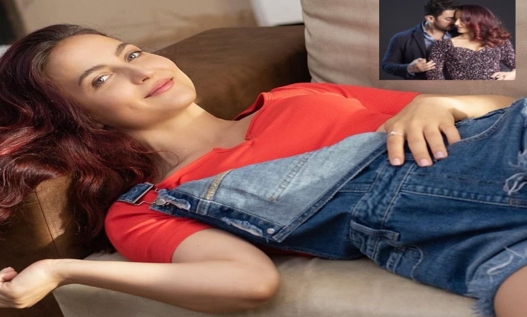 Bigg Boss फेम Elli Avrram के साथ रोमांटिक पोज में नजर आएं Aamir Khan, गजब का है मिस्टर परफेक्शनिस्ट का ट्रांस्फॉर्म्ड लुक