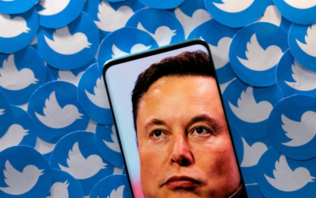 Elon Musk के नेतृत्व में Twitter का हाल बेहाल, रेवेन्यू घटा और कर्ज बढ़ा