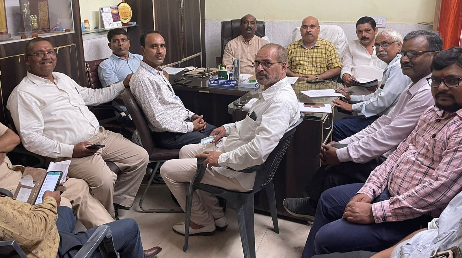 Employees News: मृत कर्मचारियों का कर दिया तबादला, यूपी के स्वास्थ्य विभाग के अधिकारियों की लापरवाही