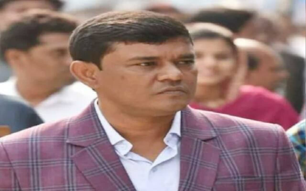 मवेशी तस्करी मामला : तिहाड़ जेल में एनामुल हक से आज पूछताछ कर सकती है सीआईडी मवेशी तस्करी मामला : तिहाड़ जेल में एनामुल हक से आज पूछताछ कर सकती है सीआईडी