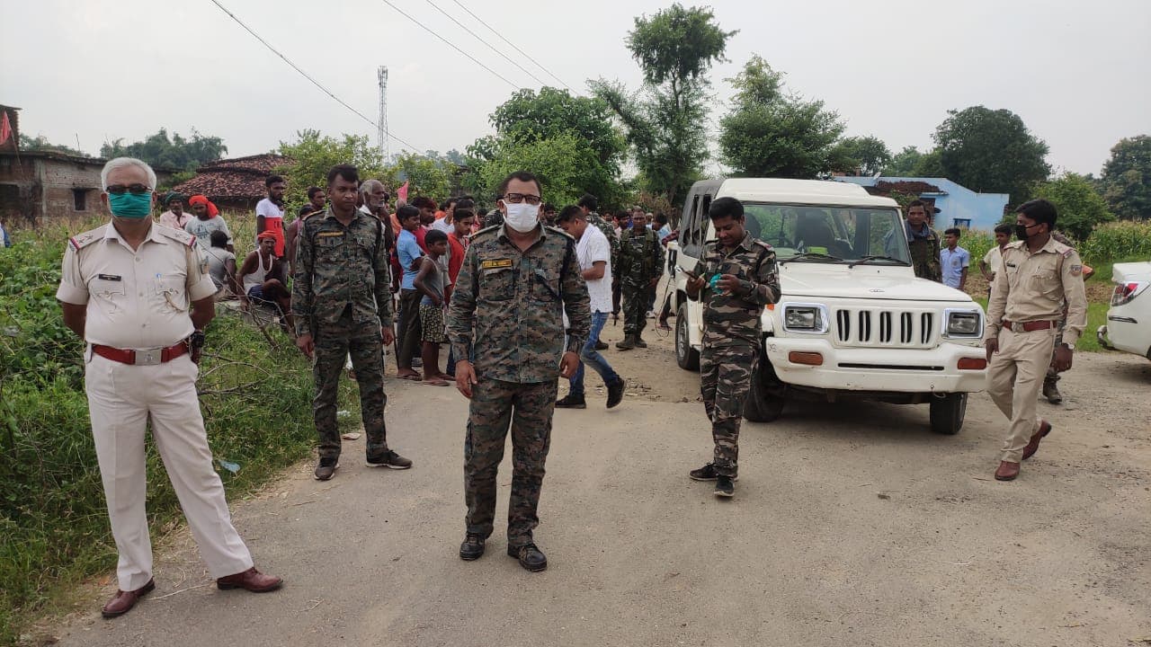 फसल चराने का विरोध करने पर खेत मालिकों पर हमला, दस घायल