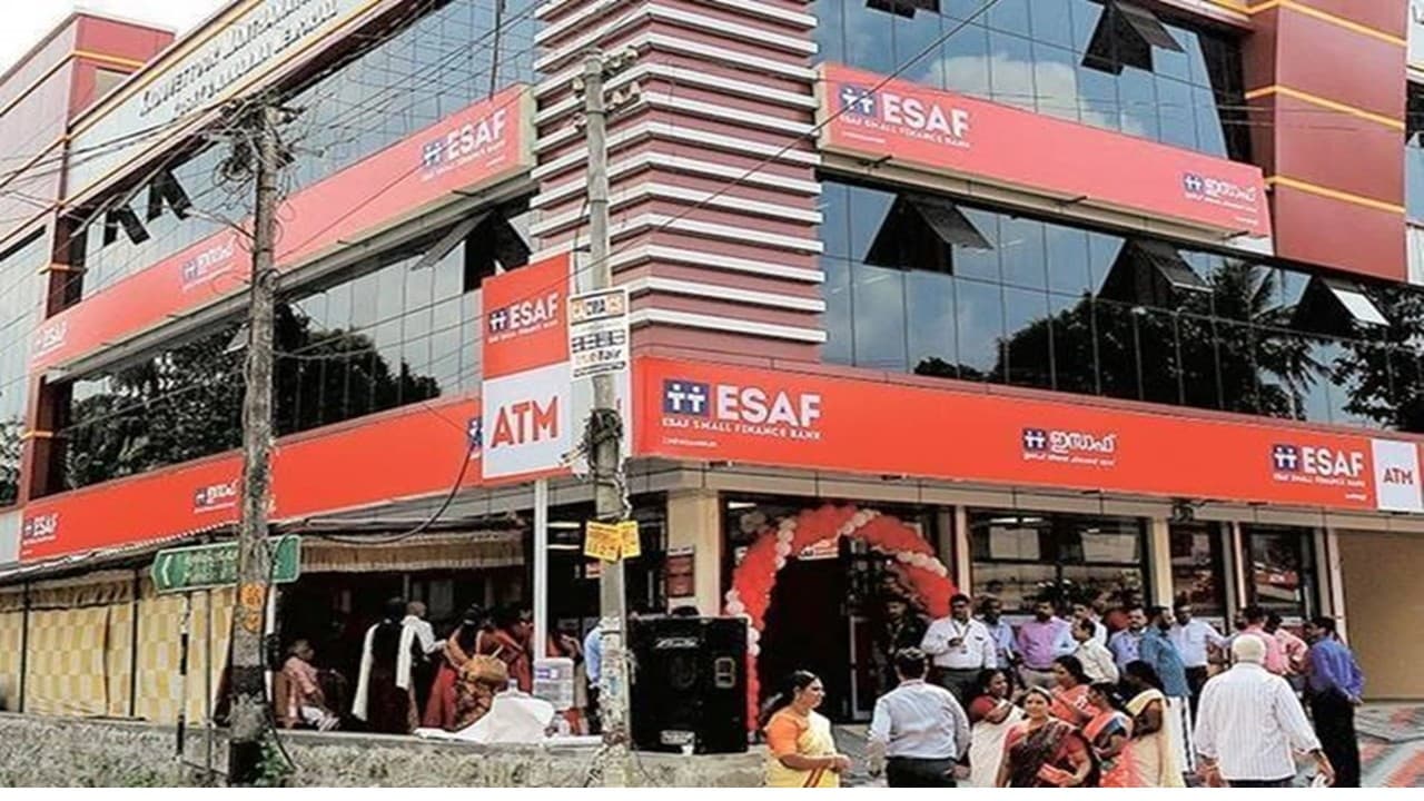 Fixed Deposite : 30 नवंबर को खत्म हो जाएगा ESAF स्मॉल फाइनेंस बैंक स्पेशल एफडी ऑफर, 8 फीसदी इंट्रेस्ट रेट
