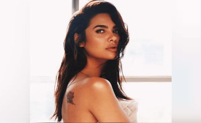 ईशा गुप्‍ता ने 'गरीबों की एंजेलिना जोली' कहे जाने पर दिया ऐसा रिएक्‍शन, कह दी ये बात...