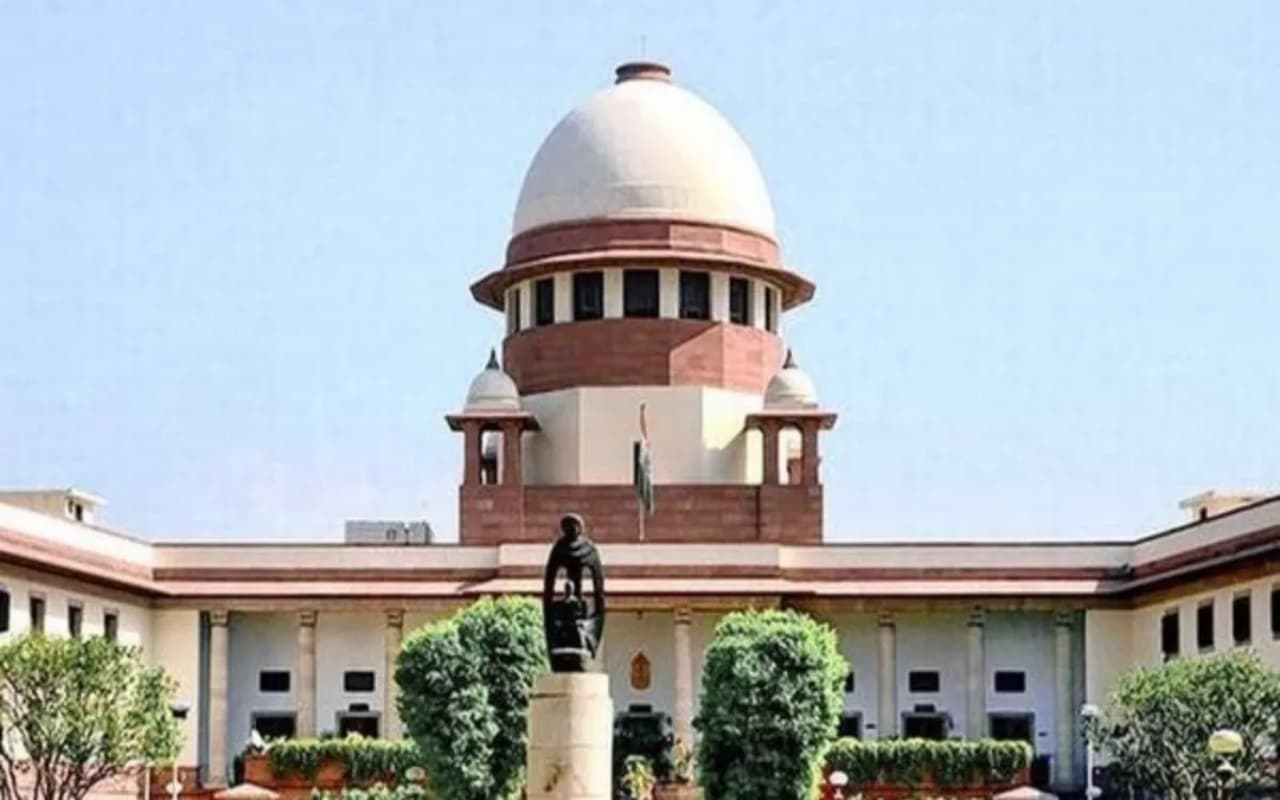 उपासना स्थल कानून : सुप्रीम कोर्ट ने केंद्र सरकार से जवाब किया तलब, 31 अक्टूबर डेडलाइन