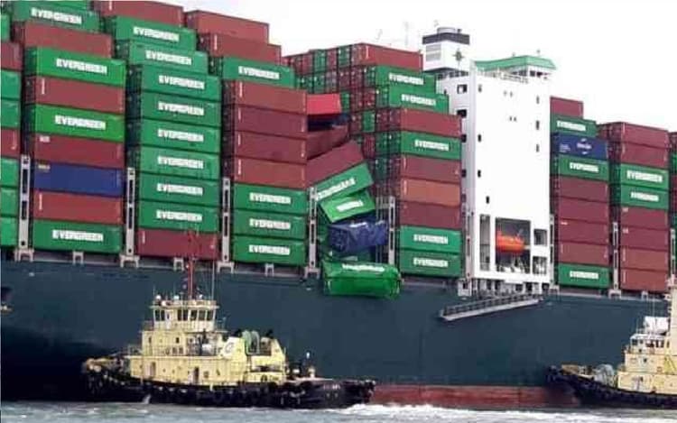 बोनस के रूप में कर्मचारियों को 4 साल का वेतन, बंपर कमाई से खुश कंपनी ने खोला खजाना !