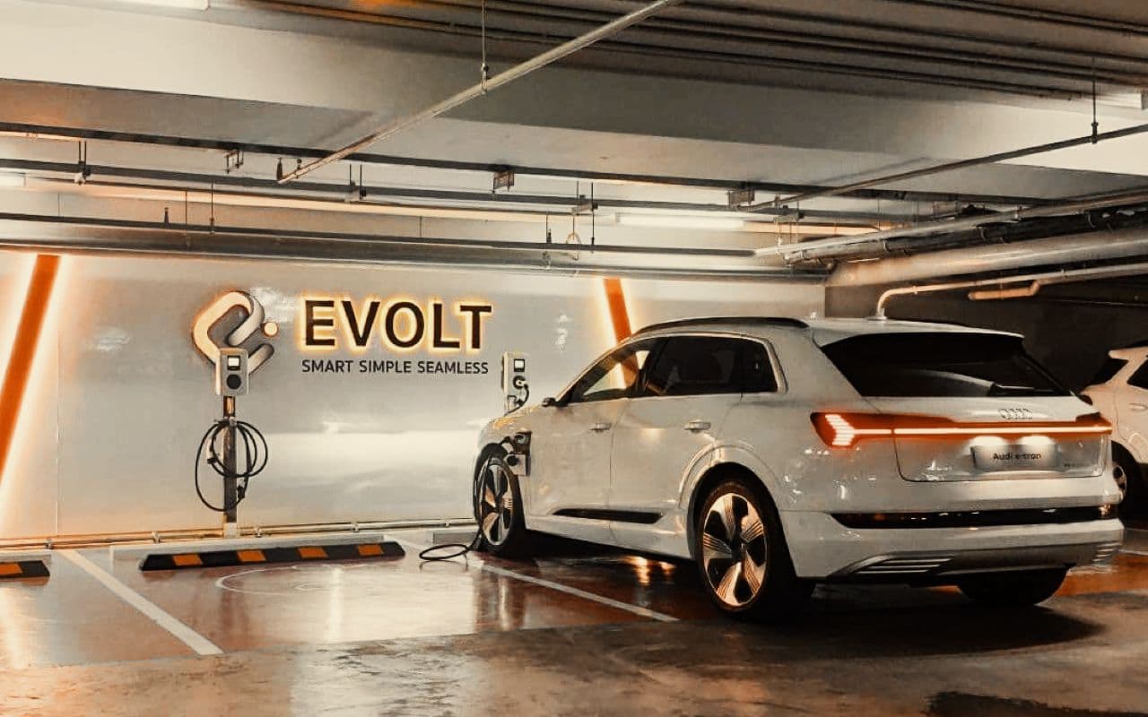 EV in India: अब टेंशन फ्री होकर खरीदें इलेक्ट्रिक वाहन, चार्जिंग स्टेशन को लेकर हुई बड़ी डील