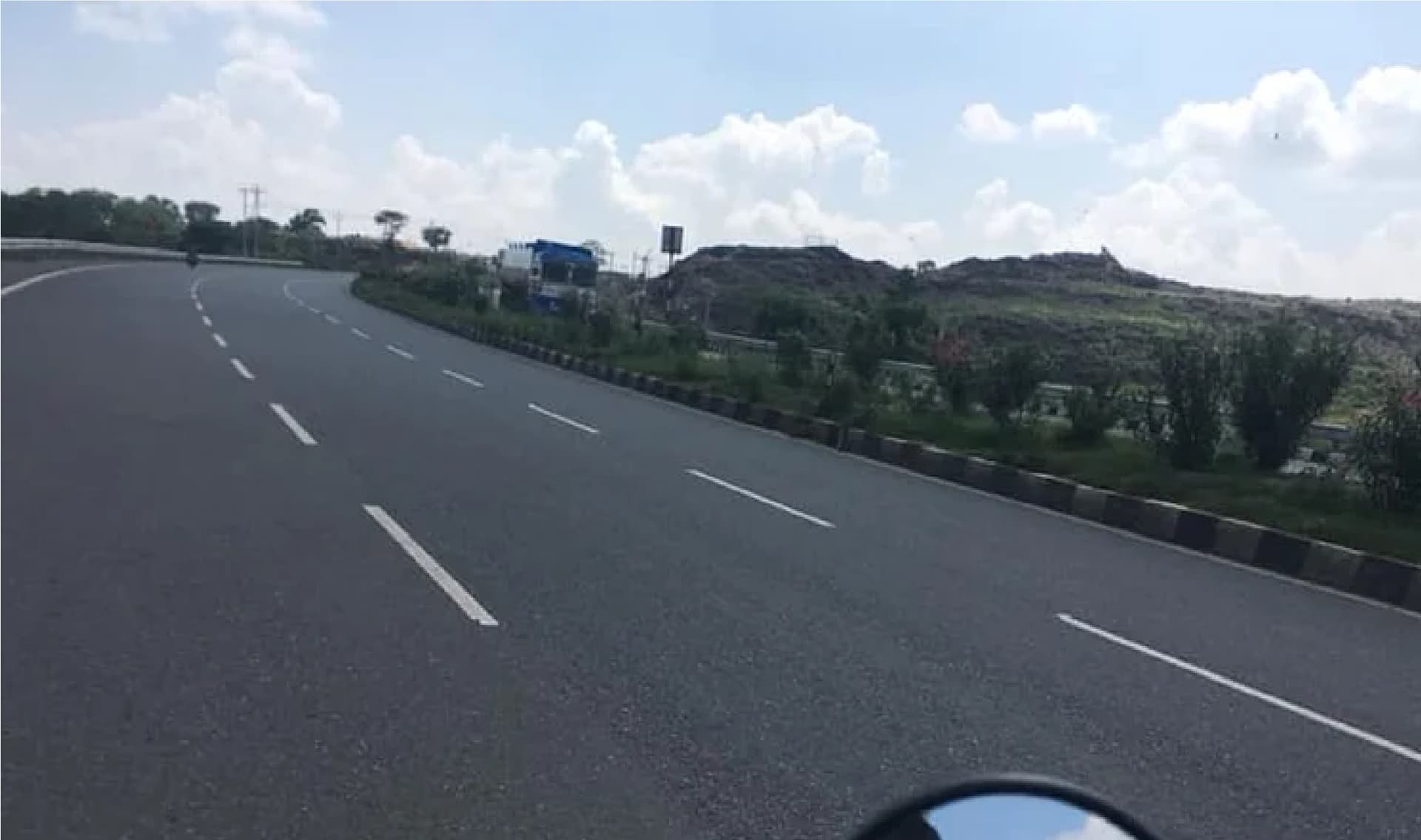 UP News : एक्सप्रेस-वे की कंस्ट्रक्शन साइट पर काम करने वाले श्रमिकों की टीबी स्क्रीनिंग- जांच कराएगी सरकार