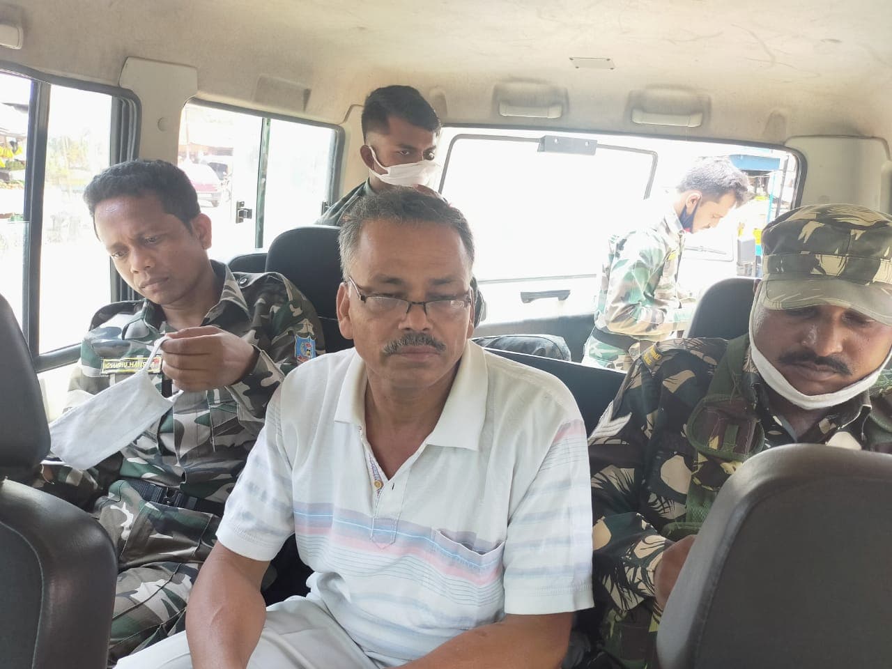 रिश्वत लेते पाथरोल थाना का एएसआई रंगे हाथ धराया, एसीबी दुमका ने किया गिरफ्तार