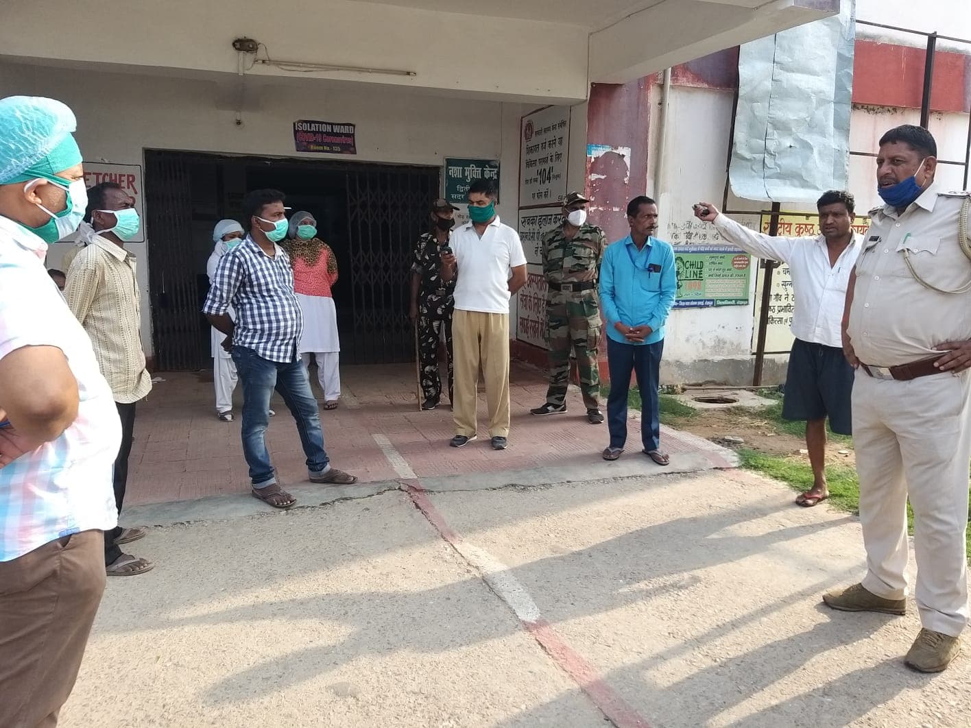 बिहार : मरीज के मौत के बाद परिजनों का हंगामा,  पैरामेडिकल स्टाफ को पीटा