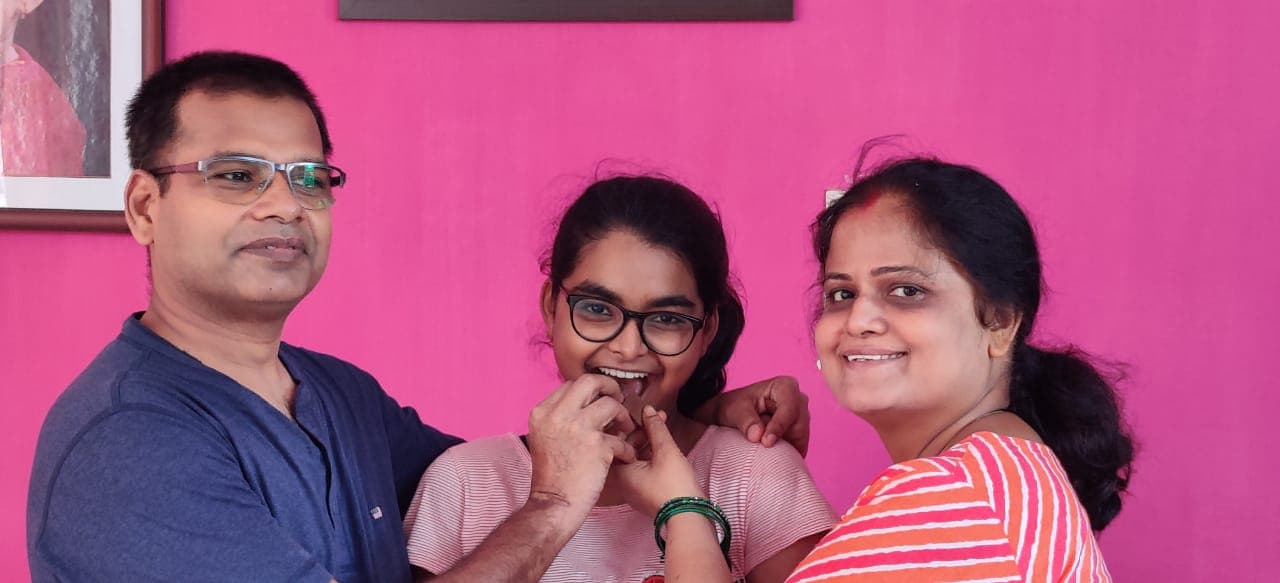 CBSE Result 2020: 99.6 फीसदी अंक लाकर बंगाल टॉपर बनी रामगढ़ की बेटी आस्था, देश में पाया दूसरा स्थान