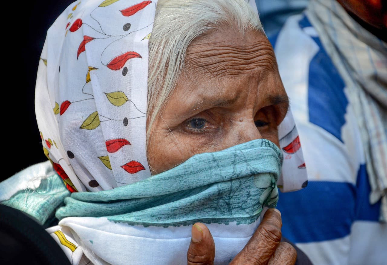 पटना में प्रदूषित हवा का कहर, सांस फूलने के साथ जोड़ों में हो रहा दर्द, अस्थमा के मरीज बरतें ये सावधानी