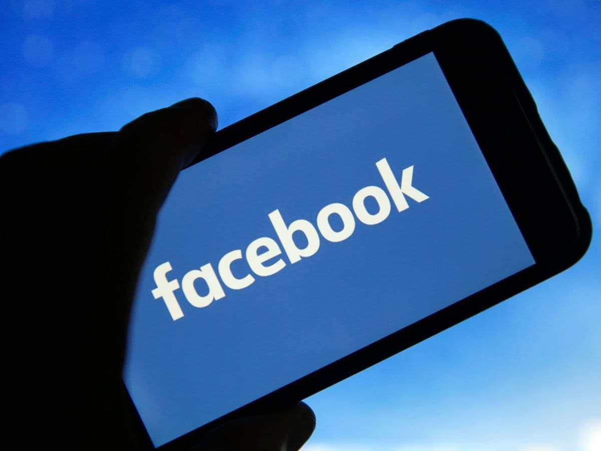 Facebook को भारत में कौन कंट्रोल करता है? जानें फेसबुक का जवाब