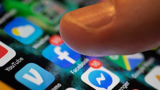 Coronavirus Outbreak : सोशल मीडिया पर अफवाह फैलाने वालों की खैर नहीं, सब पर है साइबर पुलिस की पैनी नजर