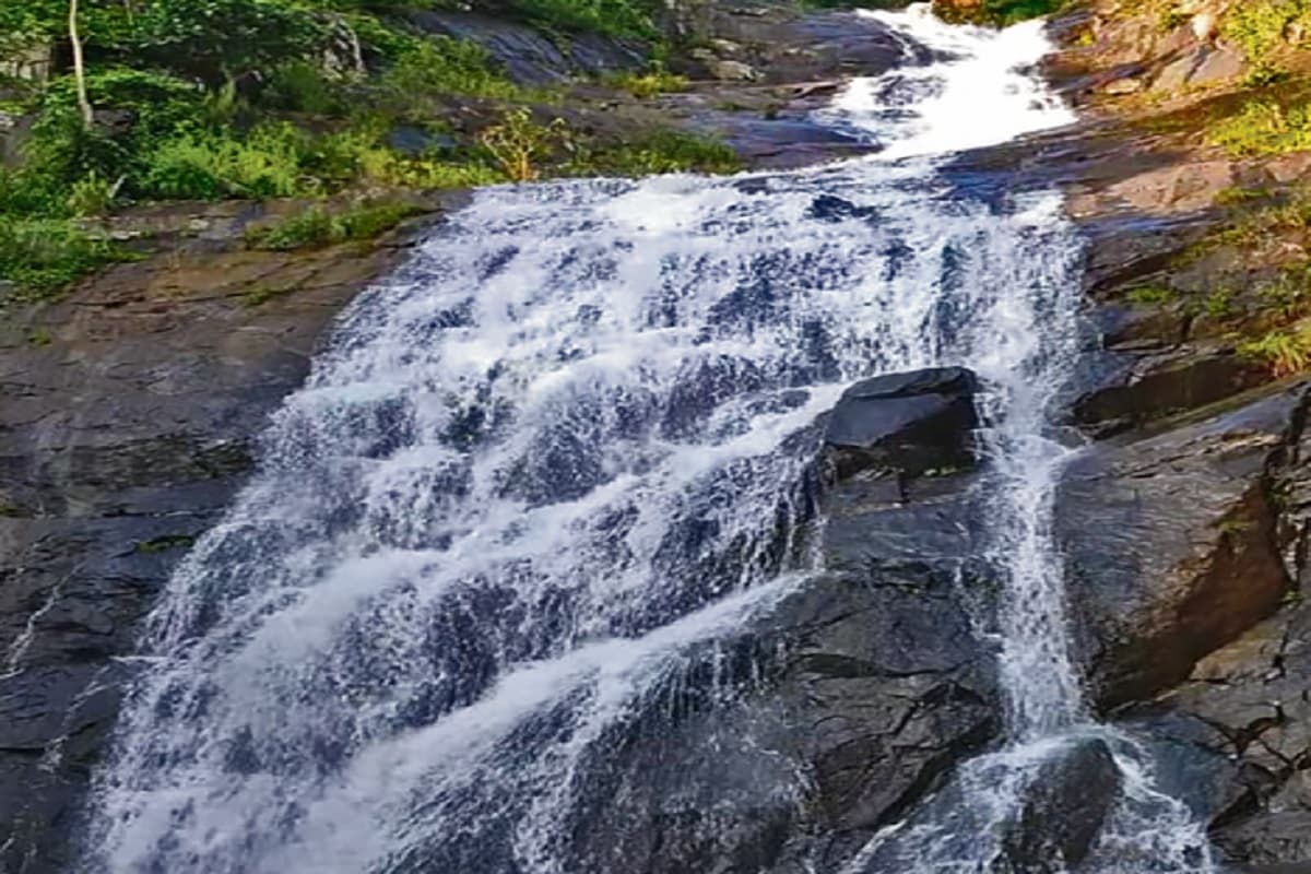 लातेहार में आज भी गुमनाम हैं कई पर्यटन स्थल