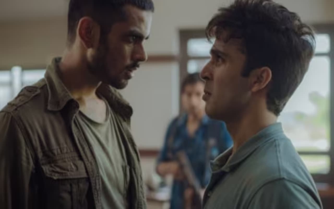 Faraaz Review: आंतक के एक और खौफनाक मंजर को दर्शाती फिल्म फराज, इंसानियत का अहम सबक है सिखाती
