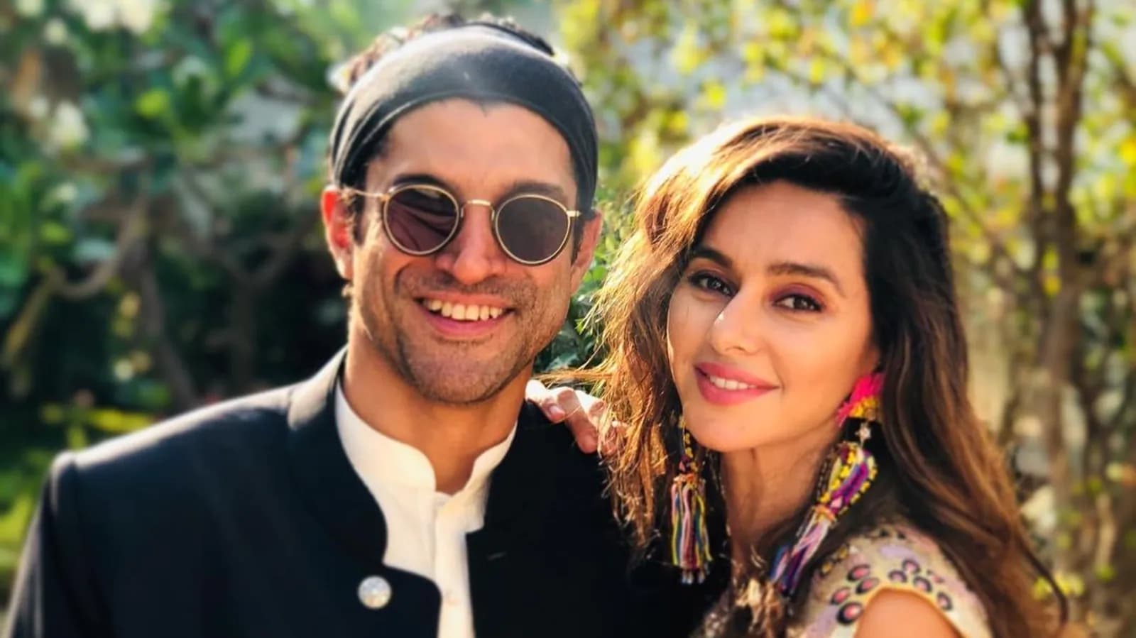 Farhan Shibani Wedding: फरहान अख्तर-शिबानी दांडेकर की शादी की रस्में शुरू,हल्दी में पहुंची रिया चक्रवर्ती Farhan Shibani Wedding: फरहान अख्तर-शिबानी दांडेकर की शादी की रस्में शुरू,हल्दी में पहुंची रिया चक्रवर्ती
