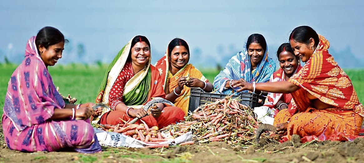 इस योजना ने बदली झारखंड की महिला किसानों की जिंदगी, 17 हजार की लागत से शुरू की खेती, आज कमा रही है इतना
