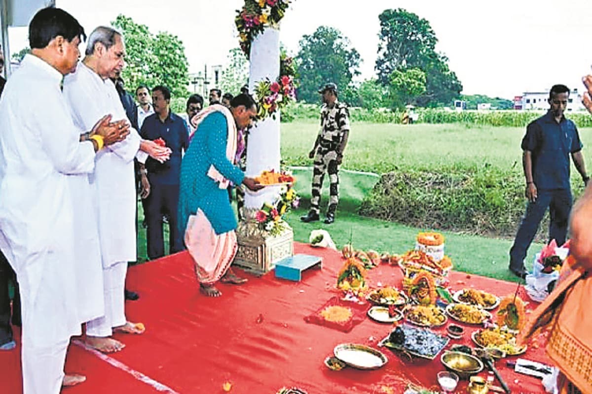 किसान दिवस पर ओयूएटी में विशेष कार्यक्रम में शामिल हुए नवीन पटनायक, ओडिशा में कृषि कार्य का किया शुभारंभ