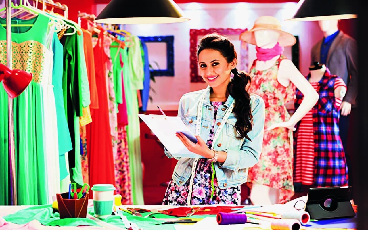 Best Colleges For Fashion Designing, 12वीं के बाद टेक्सटाइल डिजाइन में बनाएं करियर, इन कॉलेजों में ले सकते हैं एडमिशन