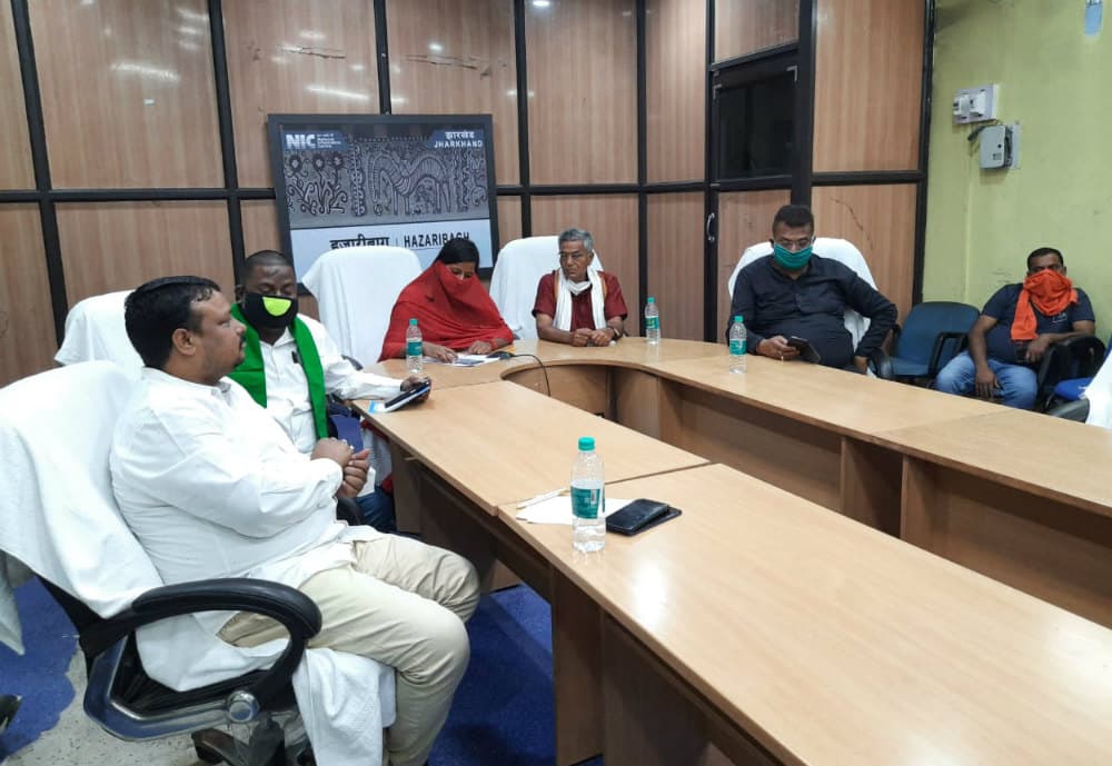 बड़कागांव की विधायक अंबा प्रसाद ने मुख्यमंत्री हेमंत के समक्ष उठाये क्षेत्र के महत्वपूर्ण मुद्दे