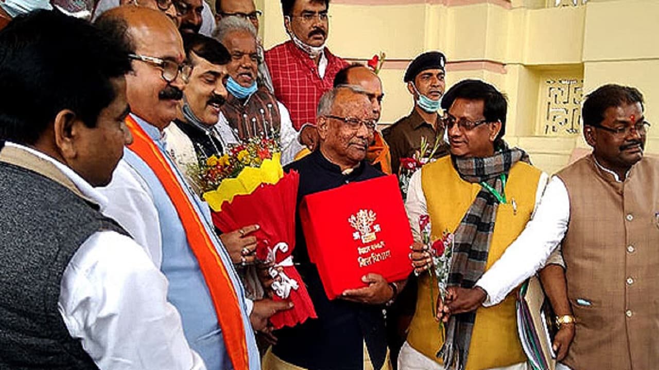 Bihar Budget : तारकिशोर आज पेश करेंगे बिहार का बजट, शिक्षा व रोजगार पर रहेगा फोकस