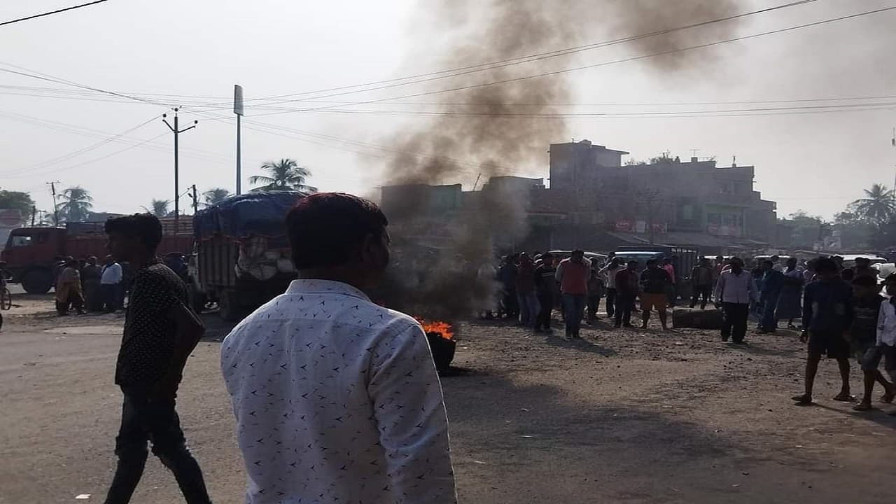 Bihar: पूर्णिया में थाना के नजदीक कांग्रेस के जिला उपाध्यक्ष को गोलियों से भूना, सड़क पर बवाल, थानेदार सस्पेंड