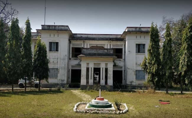 Bihar News: जल्द खुलेंगे दरभंगा, भागलपुर और बक्सर में बंद पड़े आयुर्वेदिक कॉलेज, 3270 शिक्षकों की होगी बहाली