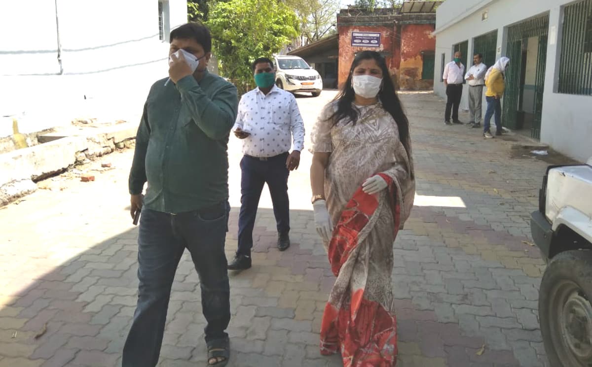 Coronavirus Outbreak: मेयर ने पीएमसीएच के महिला वार्ड एवं आइसोलेशन वार्ड का किया निरीक्षण