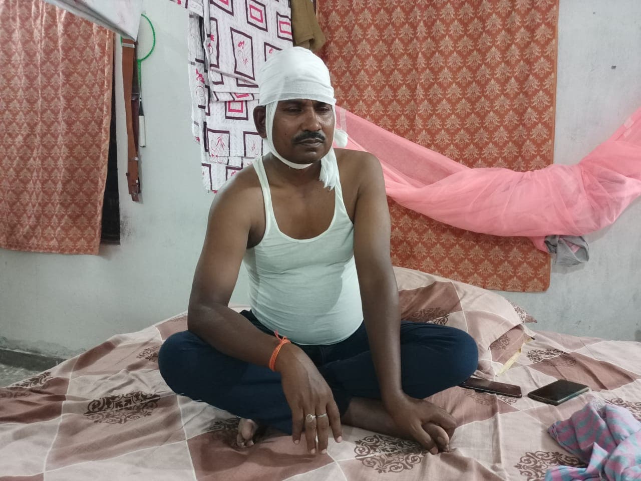 Bihar News : सीतामढ़ी में पुलिस व पब्लिक में भिड़ंत, रोड़ेबाजी में दारोगा समेत तीन पुलिसकर्मी जख्मी