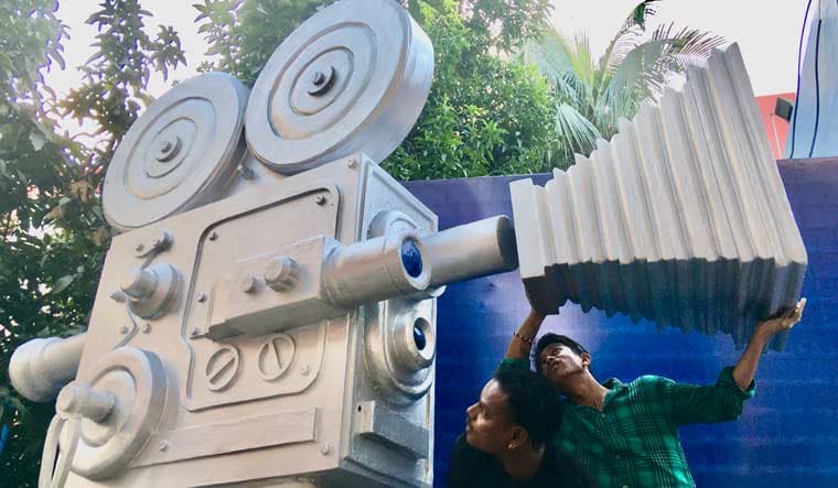 गाइडलाइंस के बीच ‘कैमरा, लाइट, साउंड एंड एक्शन’, बंगाल में फिल्मों और टीवी सीरियल्स की शूटिंग ऑन