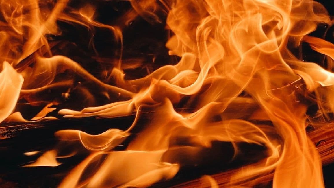 मध्य प्रदेश: भिंड में घर में आग लगने से झुलसकर तीन बच्चों की मौत, दो घायल