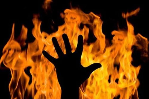 नवादा में मां ने दो बेटियों के साथ लगाई आग, झुलसकर दो मासूमों की मौत