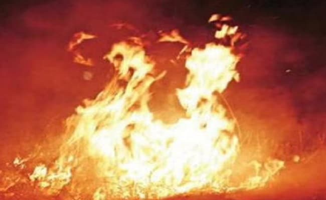 दिवाली की रात में पटना के कारखाने में लगी आग, 2 मजदूरों की मौत, बिहार के इन जिलों में भी आग ने मचाया तांडव..