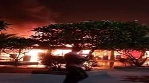 Noida: गलगोटिया यूनिवर्सिटी में आग लगने से फूड कोर्ट जलकर खाक, लाखों का नुकसान, बड़ा हादसा टला, जानें वजह