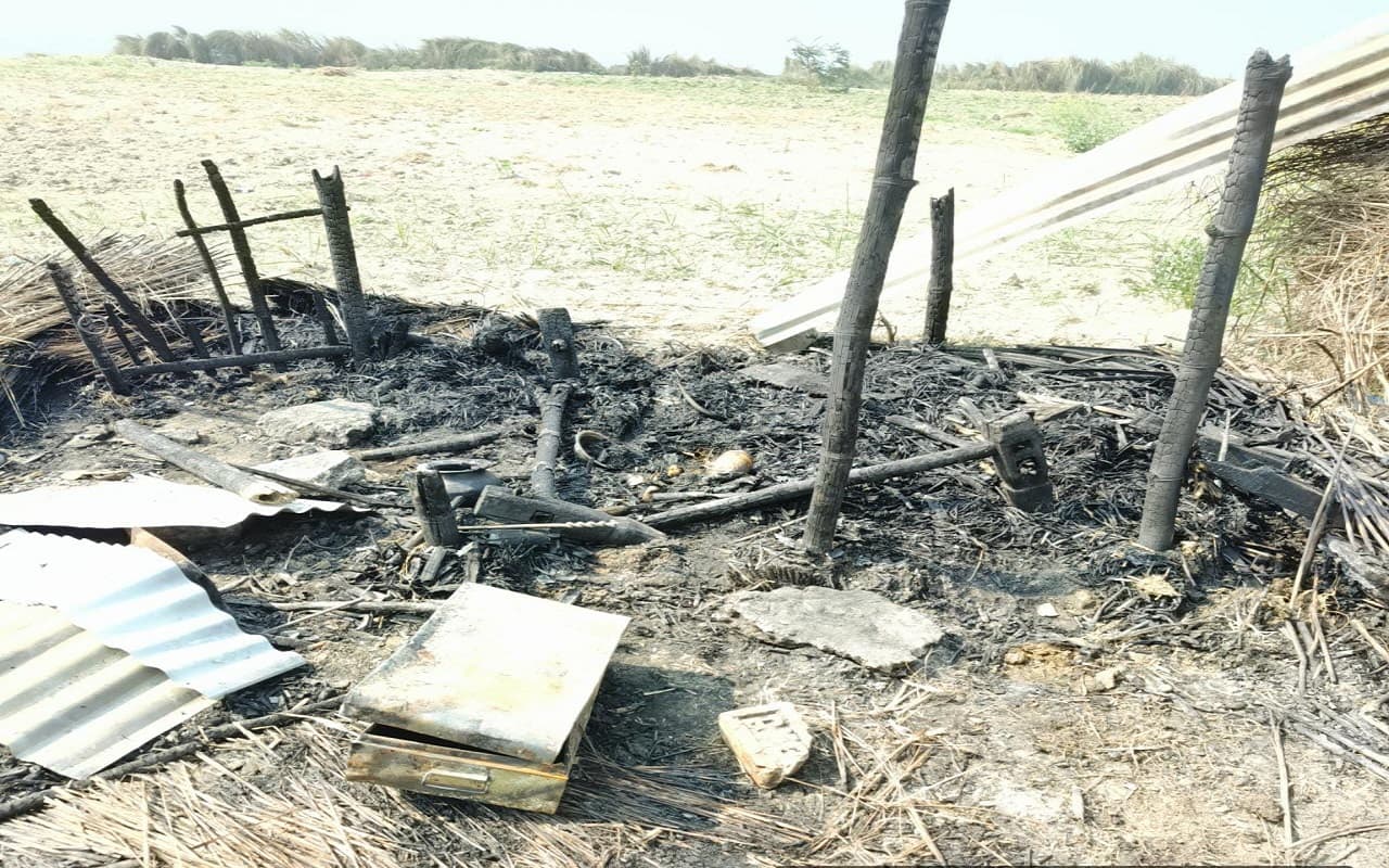 झारखंड में जमीन खाली नहीं करने पर बुजुर्ग को जिंदा जलाया, जमीन विवाद में फूंक दी झोपड़ी