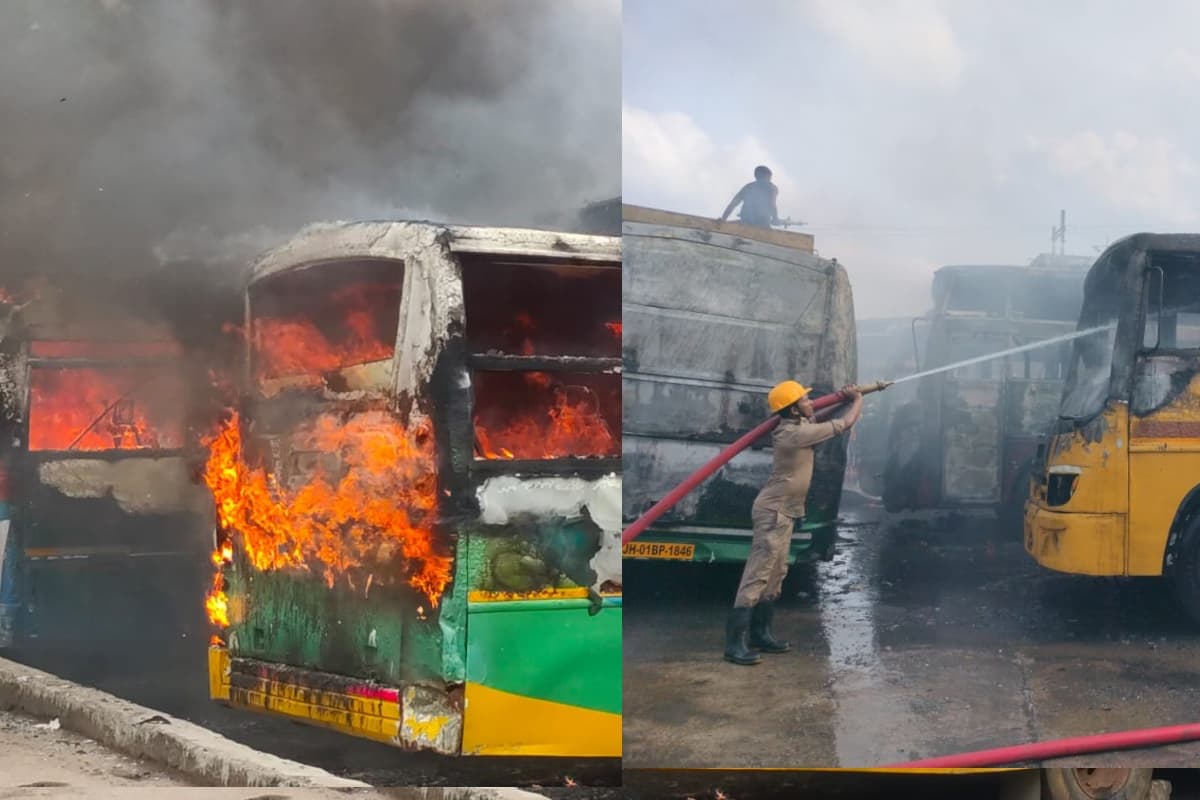 झारखंड: रांची के खादगढ़ा बस स्टैंड में नौ बसों में लगी भीषण आग, धूं-धूंकर जल गयीं आठ बसें, मची अफरा-तफरी