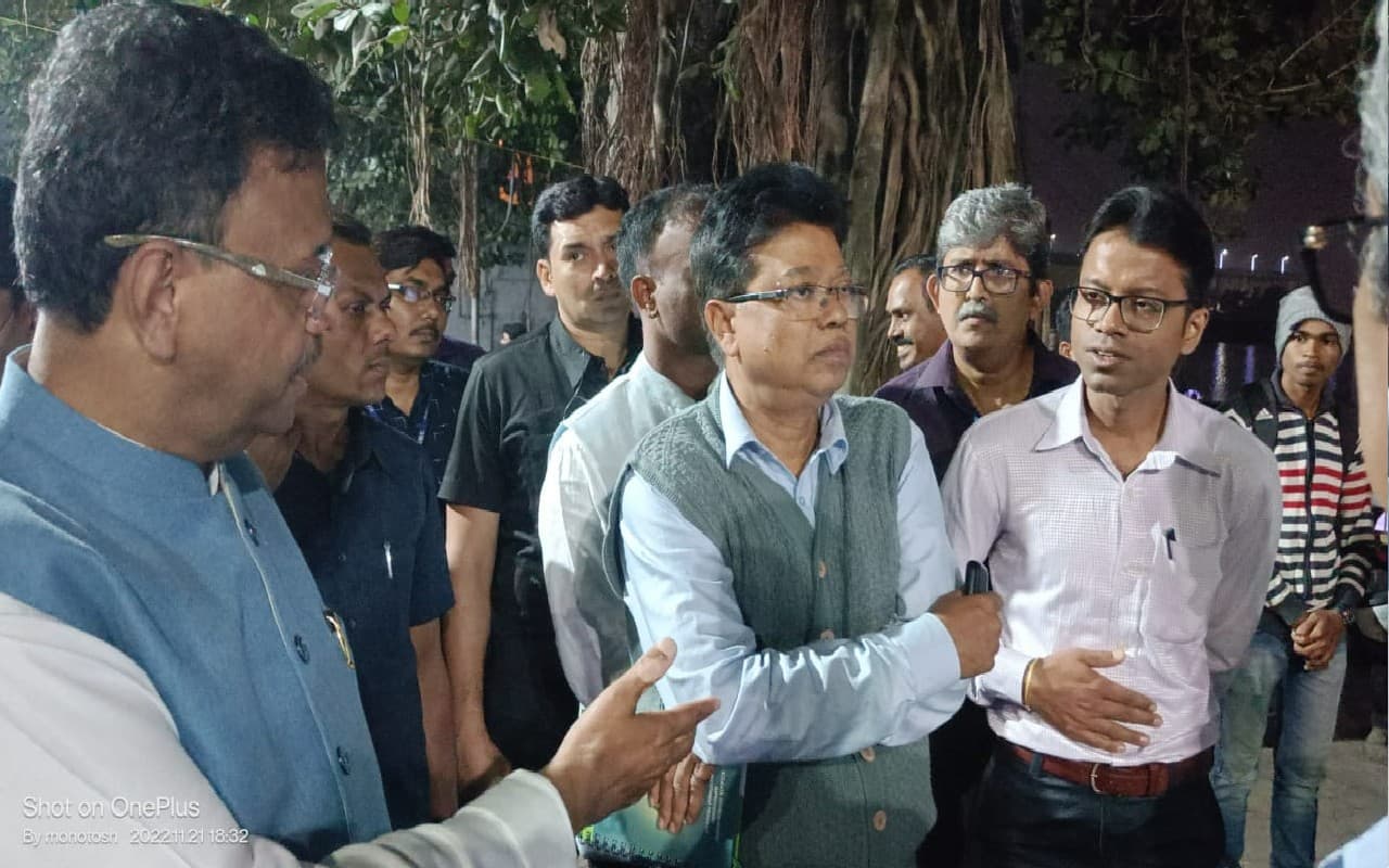 West Bengal : विधानसभा में विधेयक हुआ पास, अब बिल्डिंग प्लान की मंजूरी होगी 15 दिनों में West Bengal : विधानसभा में विधेयक हुआ पास, अब बिल्डिंग प्लान की मंजूरी होगी 15 दिनों में