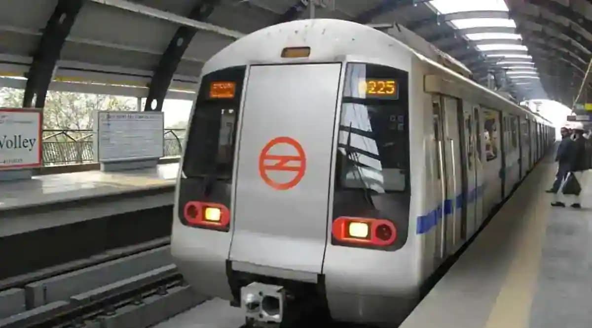 पीएम मोदी की हरी झंडी से आज से चलेगी देश की पहली ड्राइवरलेस ट्रेन, जानिए इसकी खासियत