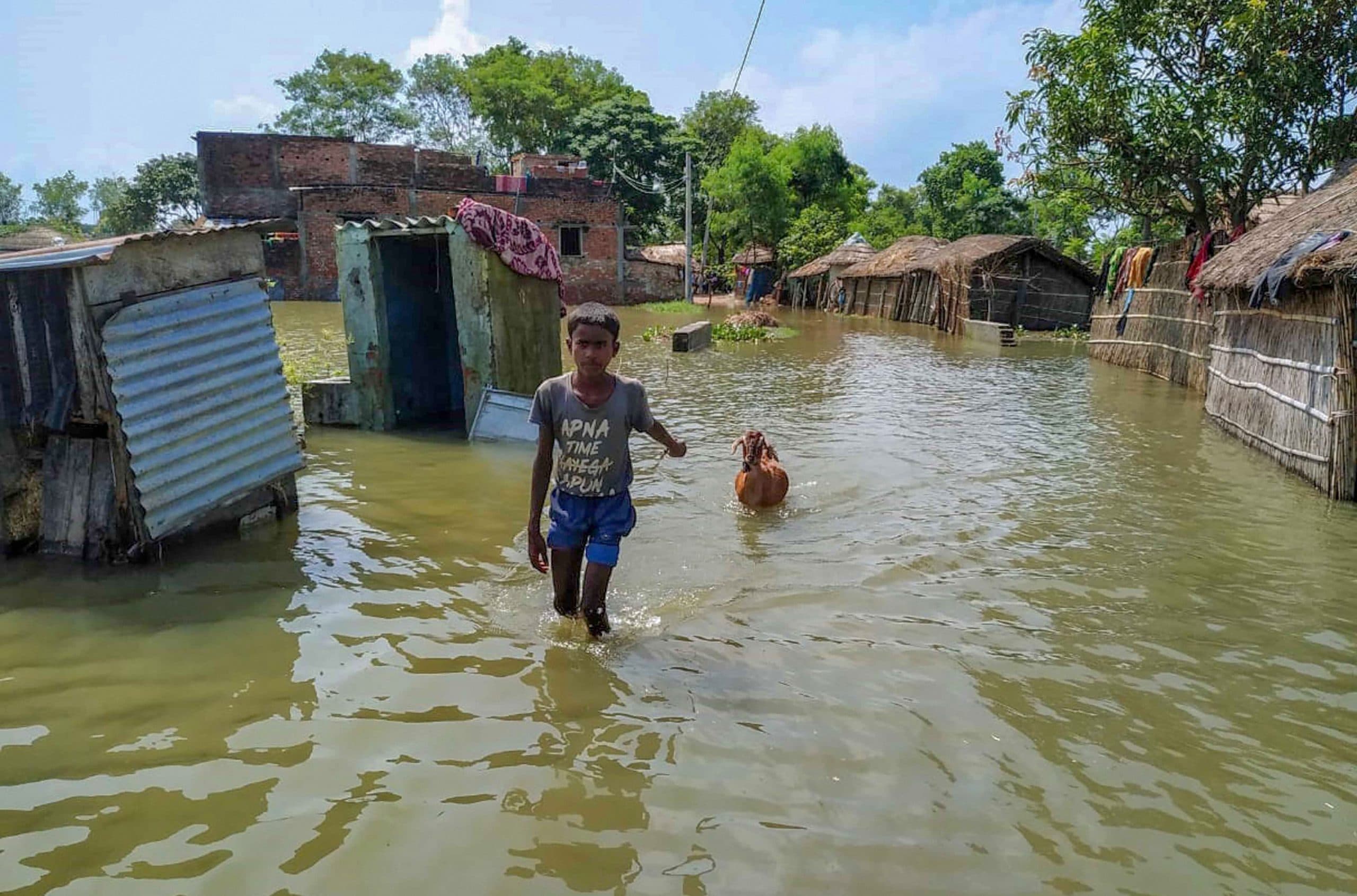 Flood Updates : असम और बिहार में बाढ़ ने दिखाया विकराल रूप, 24 लाख बच्चे प्रभावित